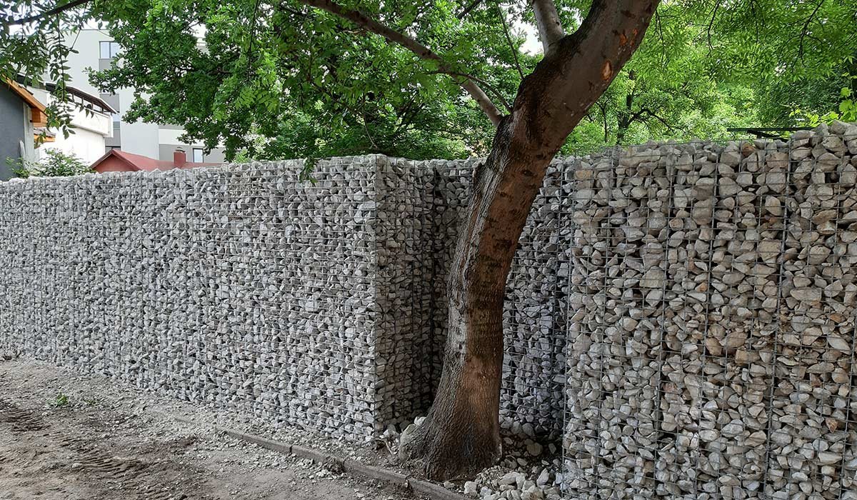 оградна стена от габиони